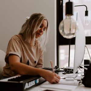 The Ultimate List: Projects to Outsource To a Virtual Assistant in Sydney